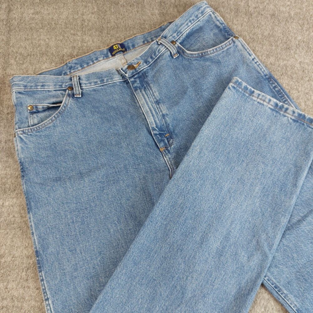 Wrangler Premium Performance Cowboy Cut Regular Fit Jean Men's 38x34 (Fit 39x35)